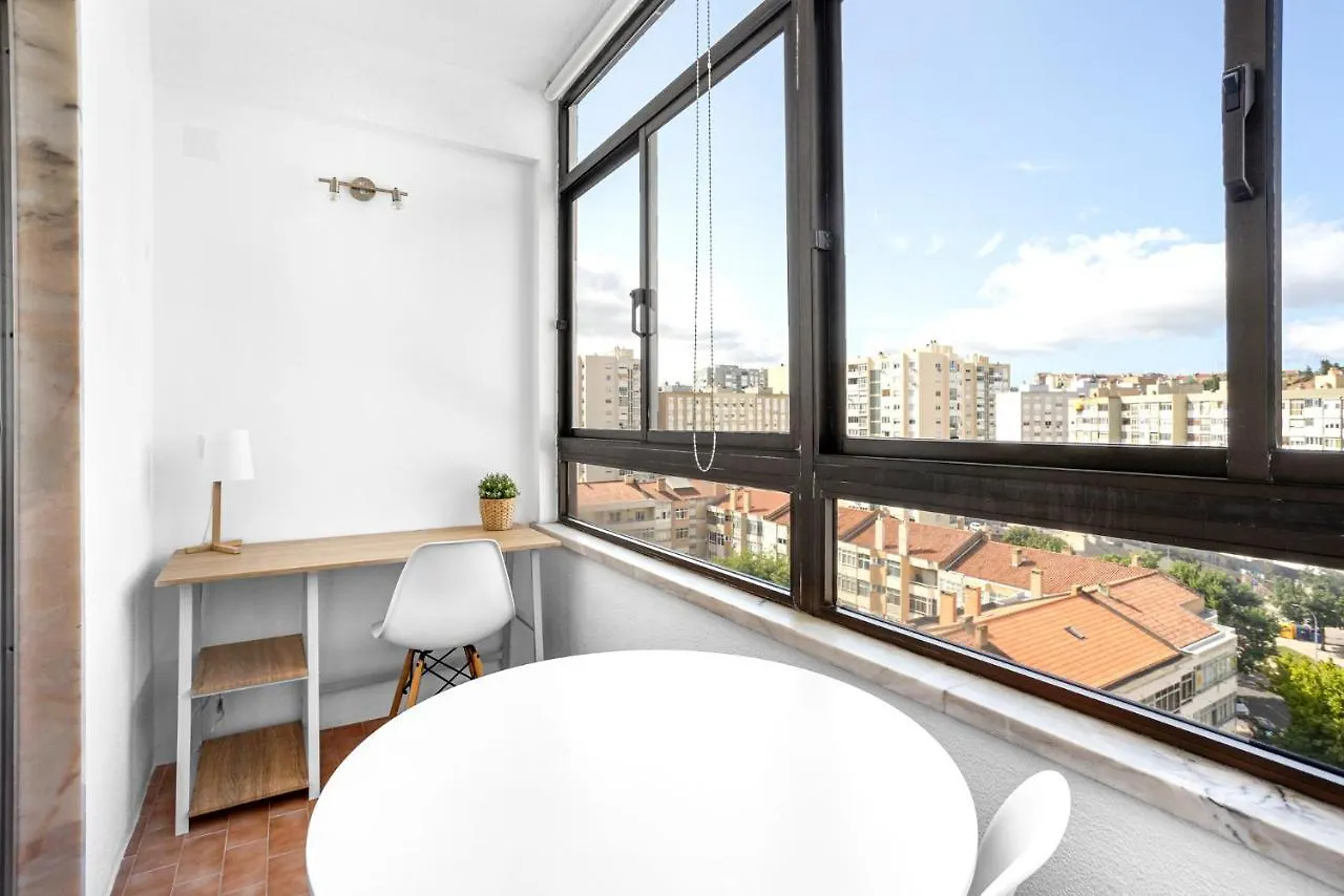 Wonderful Shared Apartment In Alfornelos - Near Metro! Lisboa 0*,  Portugal