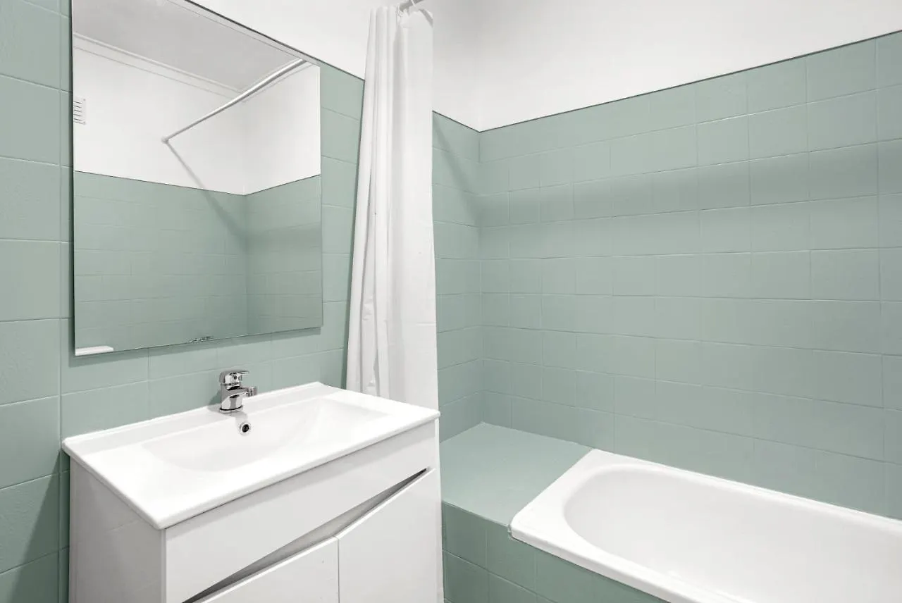 Wonderful Shared Apartment In Alfornelos - Near Metro! Lisboa Lissabon